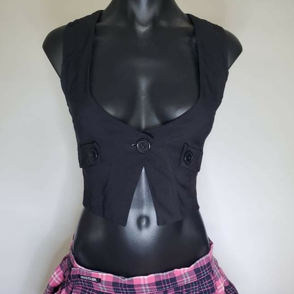 Black stretchy vest